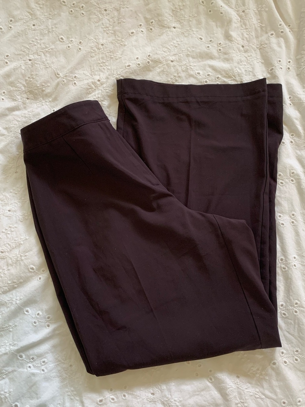 Wide-leg Trousers